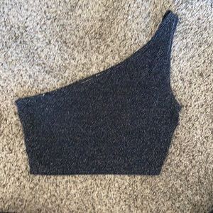 One shoulder top